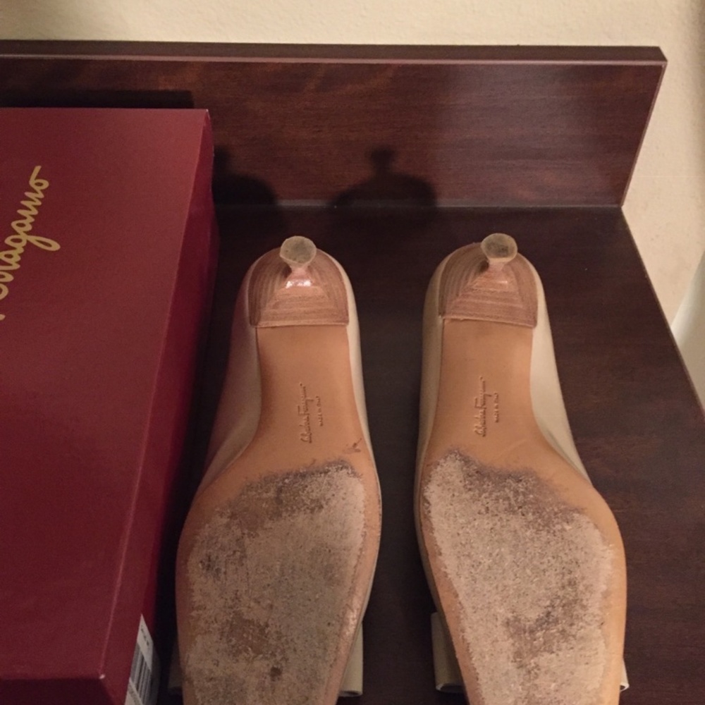 Shoes - Picture 4 of 6